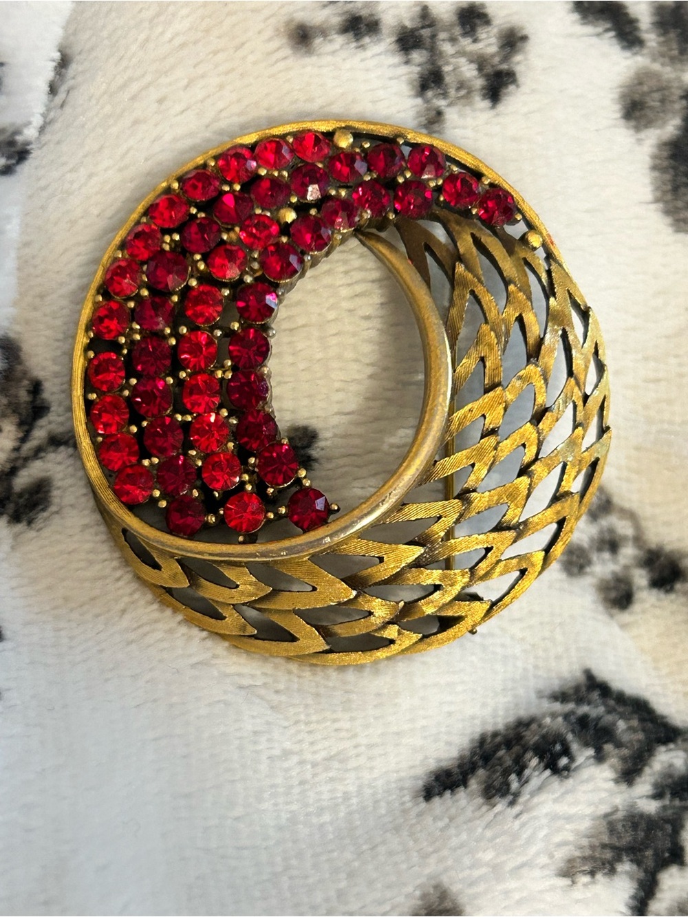 Vintage Gold-tone JJ Jonette Woven Red Rhinestone Brooch